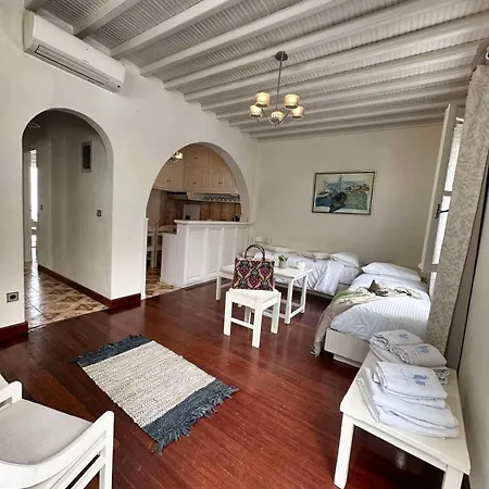 Le Coq Apartment *